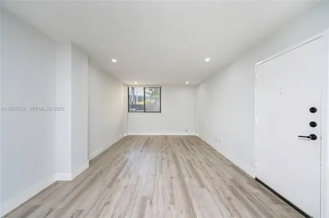 2715 Tigertail Avenue Miami FL 33133