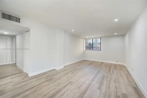 2715 Tigertail Avenue Miami FL 33133