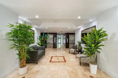 2715 Tigertail Avenue Miami FL 33133