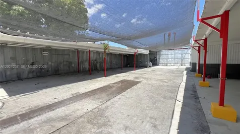 2727 NW 34th Street Miami FL 33142
