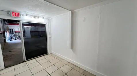 2727 NW 34th Street Miami FL 33142