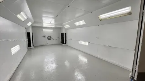 2727 NW 34th Street Miami FL 33142
