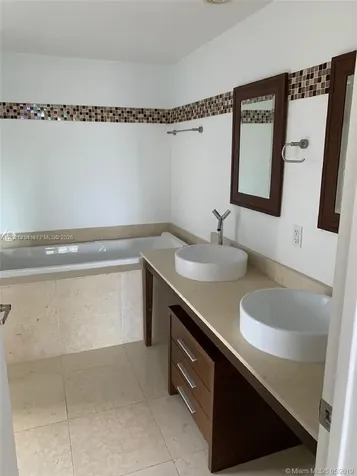 475 Brickell Avenue Miami FL 33131