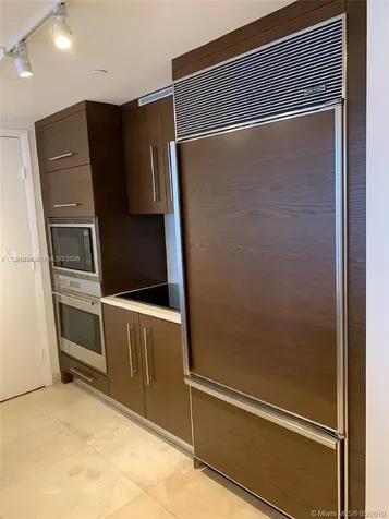 475 Brickell Avenue Miami FL 33131