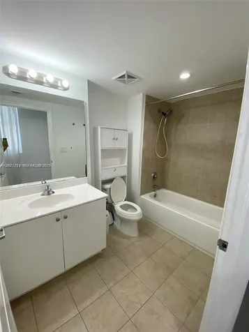 111 E Flagler Street Miami FL 33131