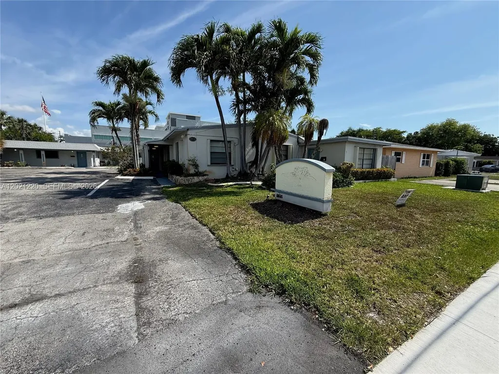 5935 Taft Street Hollywood FL 33021