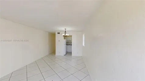 6842 SW 15th Street Miami FL 33144