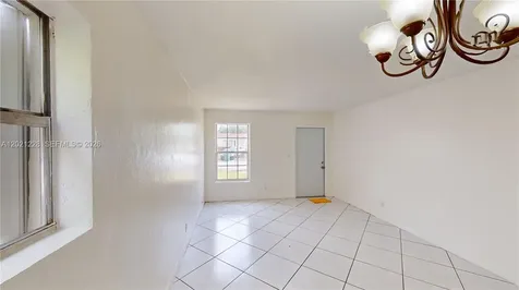 6842 SW 15th Street Miami FL 33144
