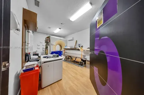 49W 49th Street Miami Beach FL 33012