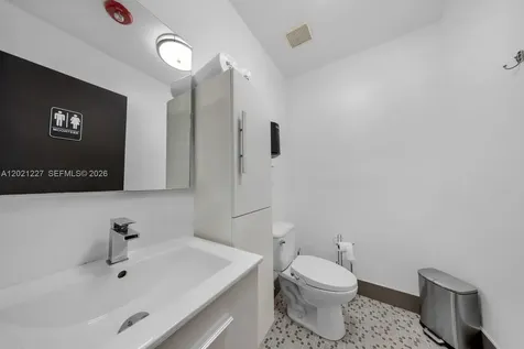 49W 49th Street Miami Beach FL 33012