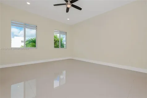 6681 NW 104th Avenue Doral FL 33178