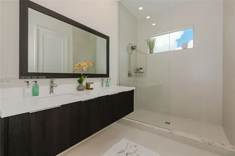 6681 NW 104th Avenue Doral FL 33178