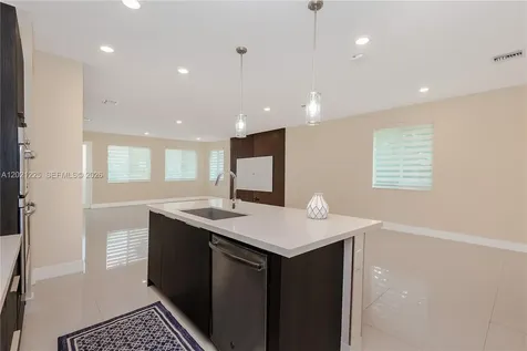 6681 NW 104th Avenue Doral FL 33178