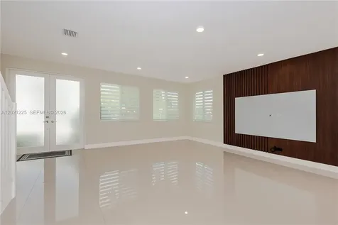 6681 NW 104th Avenue Doral FL 33178