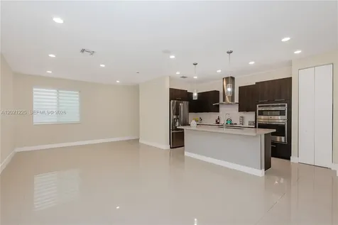 6681 NW 104th Avenue Doral FL 33178