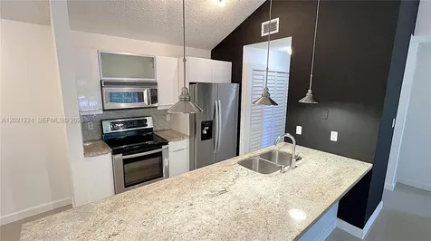 15821 SW 104th Terrace Miami FL 33196