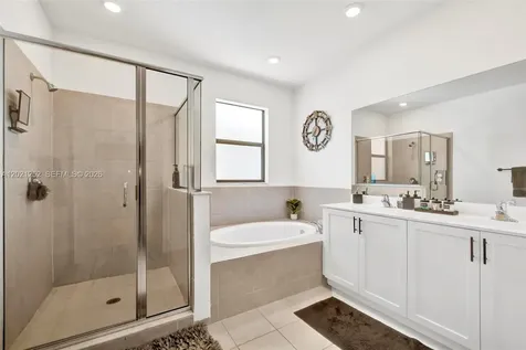 10333 SW 232nd Street Cutler Bay FL 33190