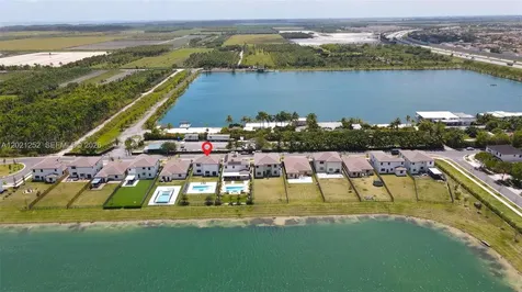 10333 SW 232nd Street Cutler Bay FL 33190