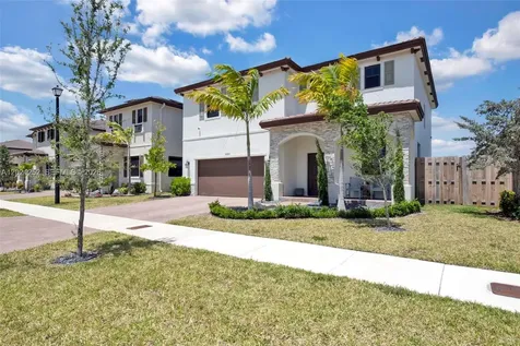 10333 SW 232nd Street Cutler Bay FL 33190