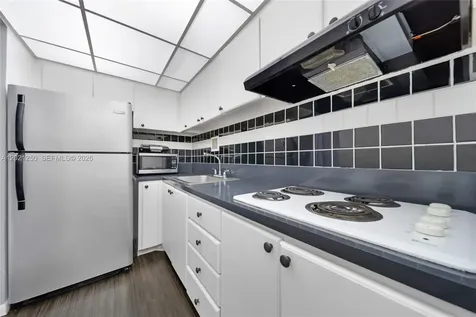 1200 West Avenue Miami Beach FL 33139
