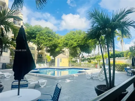 8290 Lake Drive Doral FL 33166