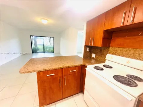 8290 Lake Drive Doral FL 33166