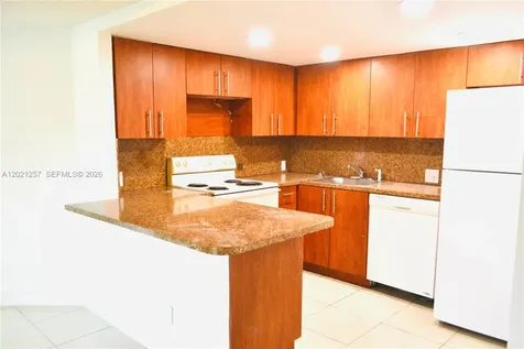 8290 Lake Drive Doral FL 33166