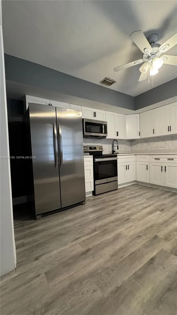820 SE 12th Street Fort Lauderdale FL 33316