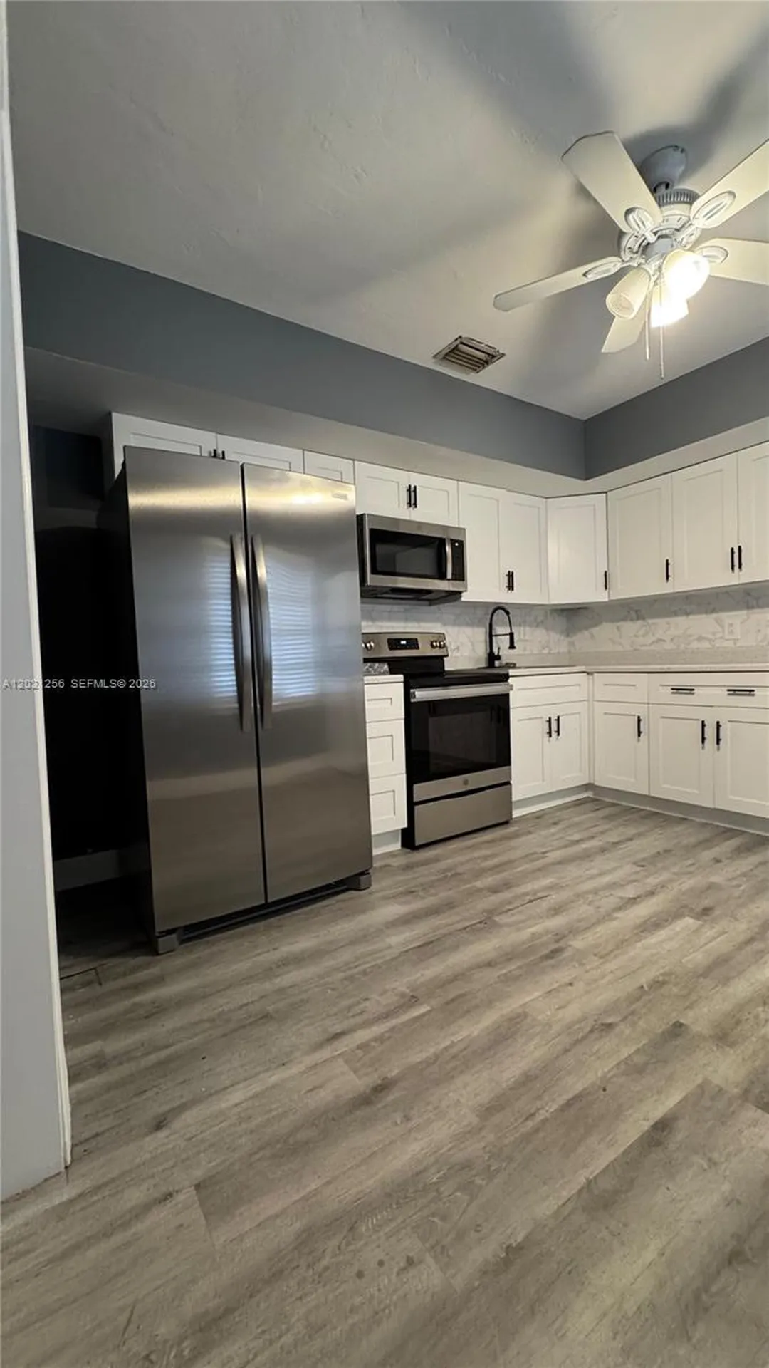 820 SE 12th Street Fort Lauderdale FL 33316