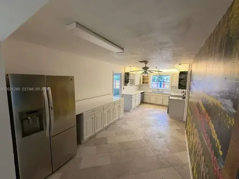5127 Alton Road Miami Beach FL 33140