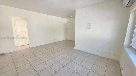 7629 Dickens Avenue Miami Beach FL 33141