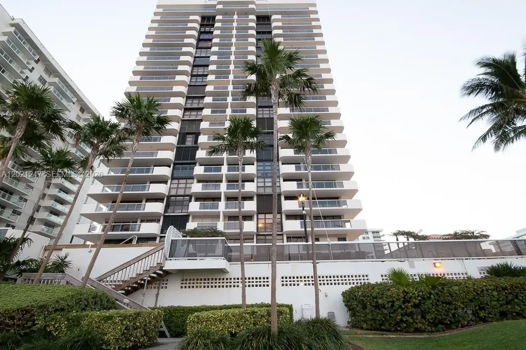 5757 Collins Avenue Miami Beach FL 33140
