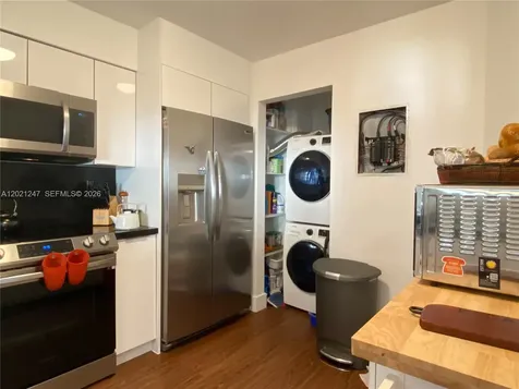5757 Collins Avenue Miami Beach FL 33140