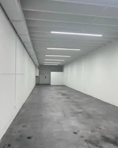 1825 NW 21st Street Miami FL 33142