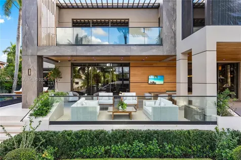 905 Belle Meade Island Drive Miami FL 33138