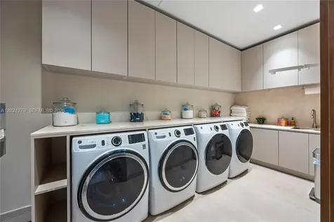 905 Belle Meade Island Drive Miami FL 33138