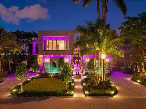 905 Belle Meade Island Drive Miami FL 33138
