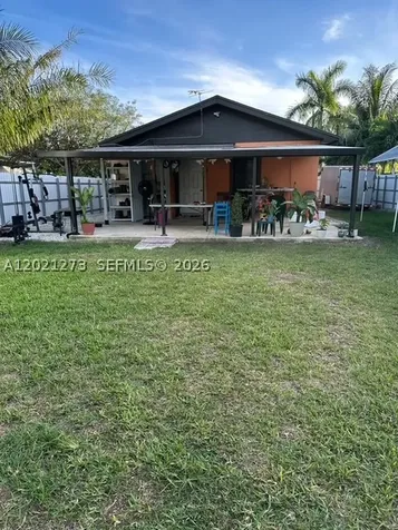 320 NW 2nd Street Florida City FL 33034