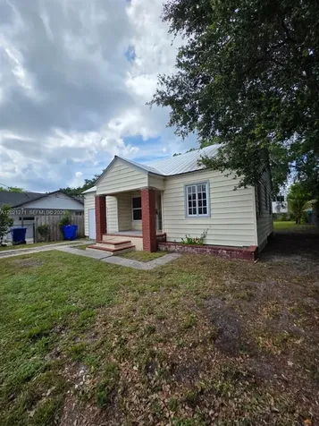 315 NW 53rd Street Miami FL 33127