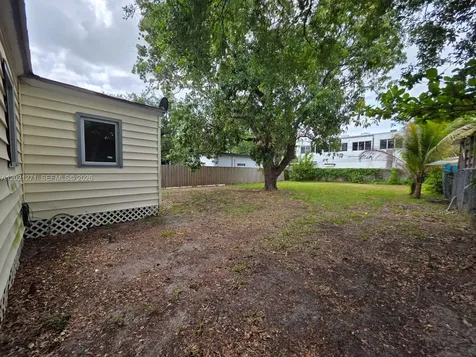 315 NW 53rd Street Miami FL 33127