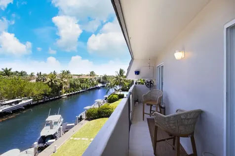 6815 Edgewater Drive Coral Gables FL 33133