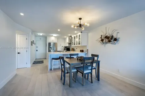 6815 Edgewater Drive Coral Gables FL 33133