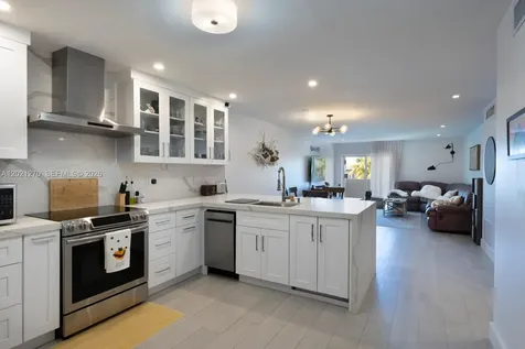6815 Edgewater Drive Coral Gables FL 33133