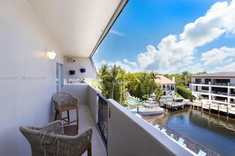 6815 Edgewater Drive Coral Gables FL 33133