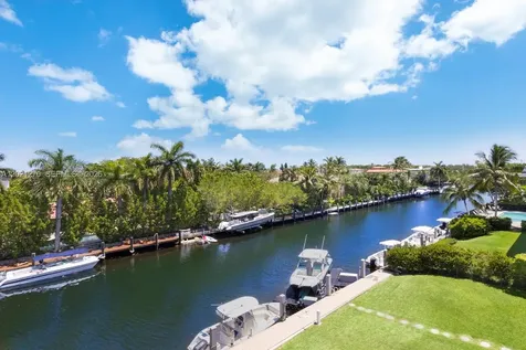 6815 Edgewater Drive Coral Gables FL 33133