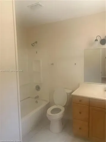 2225 N Unicorn Avon Park FL 33825