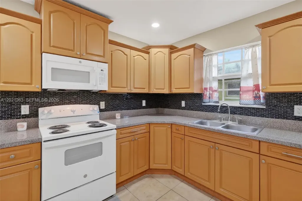 2620 NW 15th Street Fort Lauderdale FL 33311