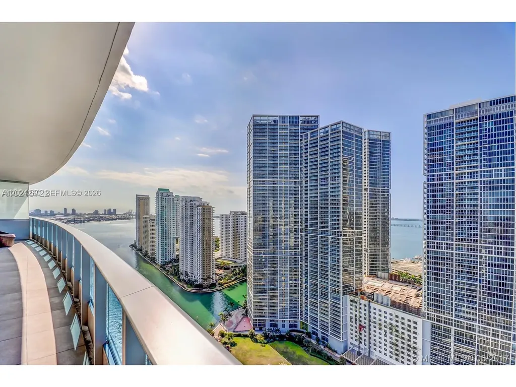 200 Biscayne Boulevard Way Miami FL 33131