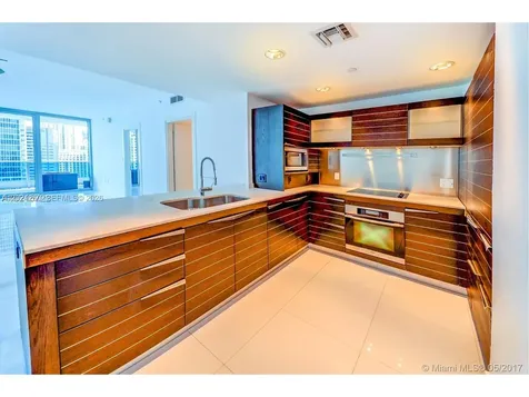 200 Biscayne Boulevard Way Miami FL 33131