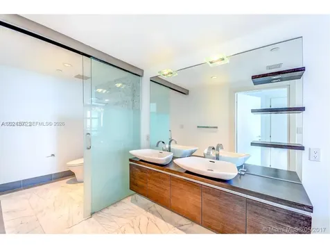 200 Biscayne Boulevard Way Miami FL 33131